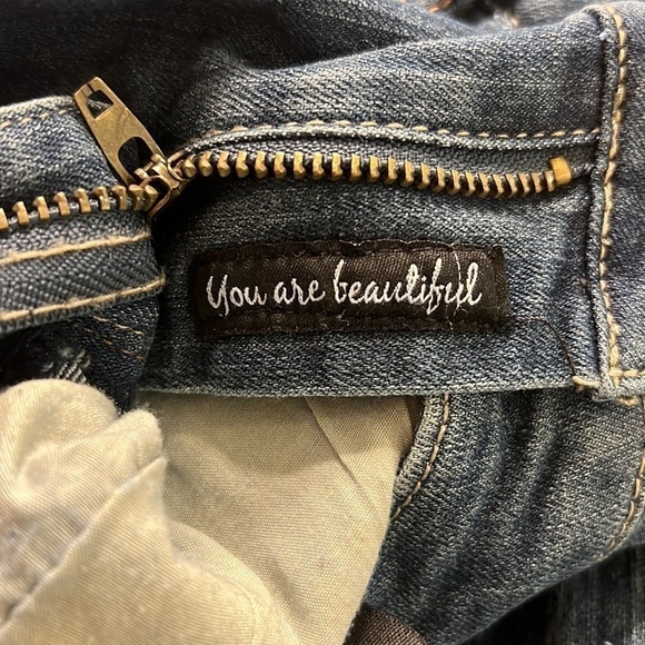 Dollhouse Jackie Capri Denim Jeans Crop Pants Medium Blue Wash Size 3 - Picture 12 of 15